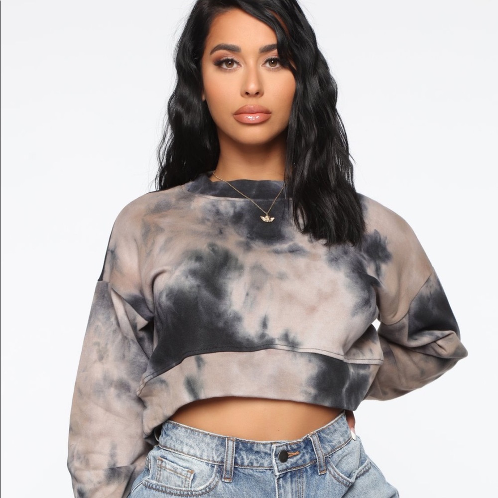 NWT cropped tie dye sweatshirt